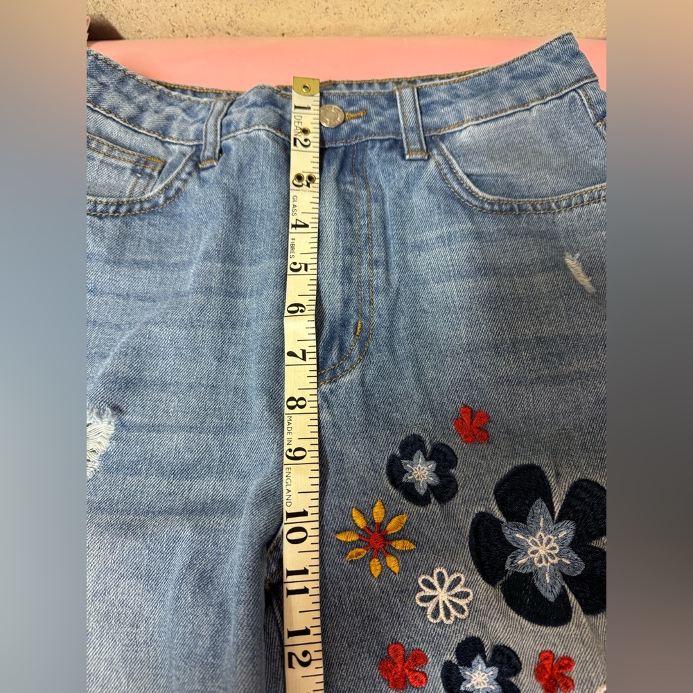 LAST ONE 🔥 Distressed Embroidered High Waist Mom Ankle Jeans Blue - Picture 9 of 9
